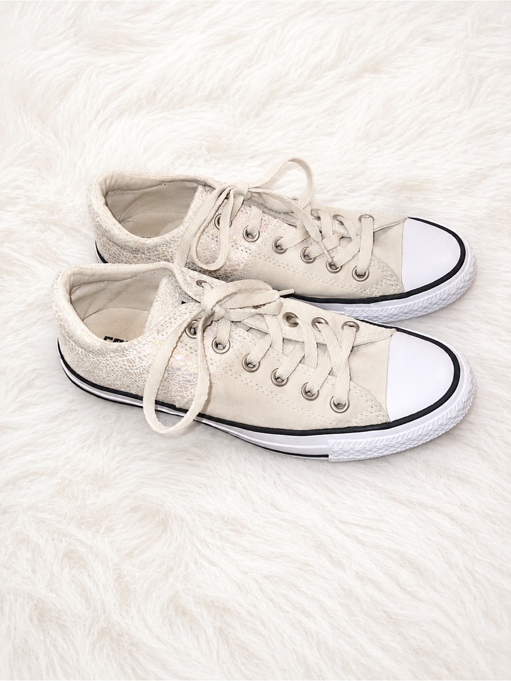 Converse All Star Pearl Iridescent Low Top Sneakers Women’s Size 8 White Canvas - Picture 2 of 8